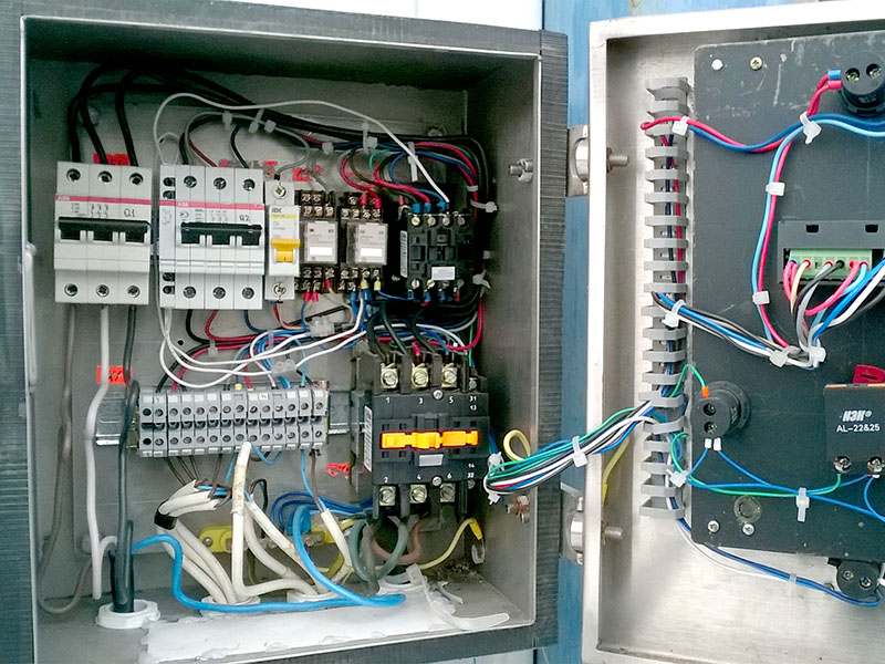 Щит управления холодильным компрессором с охладителем алфа лаваль